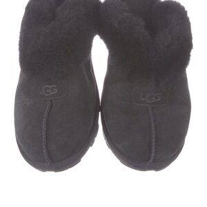 UGG Black Sheepskin Coquette Mule Slippers size 10 women’s